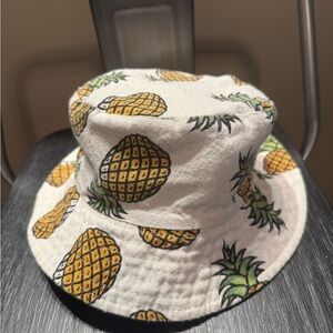 ZLYC Pineapple Print Women's Bucket Hat